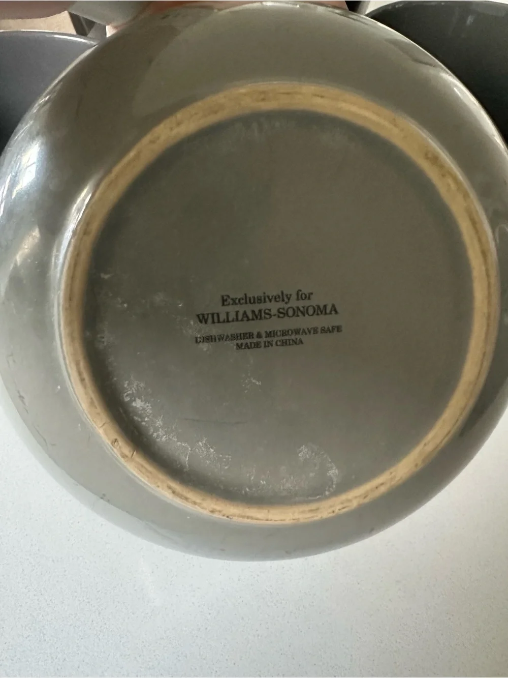 Williams and Sonoma set of 4 Ceramic Mixing Bowls in Black and Gray